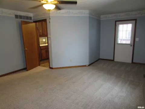 1004 Redbud Ln, Eureka, IL 61530 photo 13