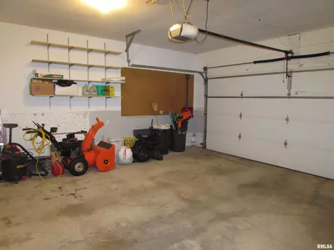 1004 Redbud Ln, Eureka, IL 61530 photo 26