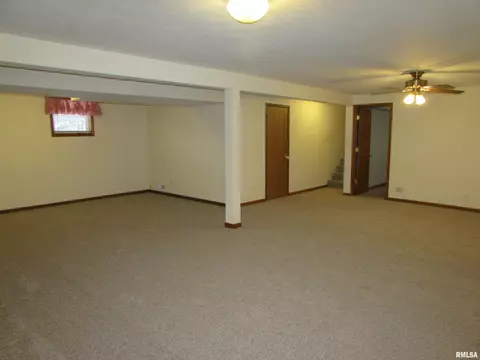 1004 Redbud Ln, Eureka, IL 61530 photo 20
