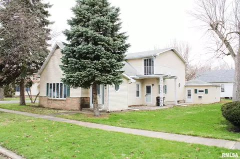 401 E Topeka St, Toluca, IL 61369 photo 2
