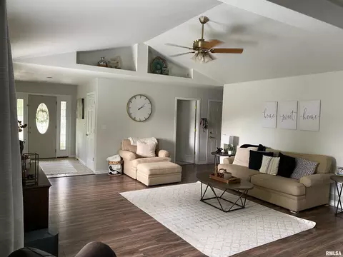 2085 W Adams St, Macomb, IL 61455 photo 7