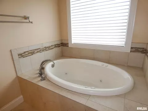 6421 W Stonebrook Dr, Edwards, IL 61528 photo 32