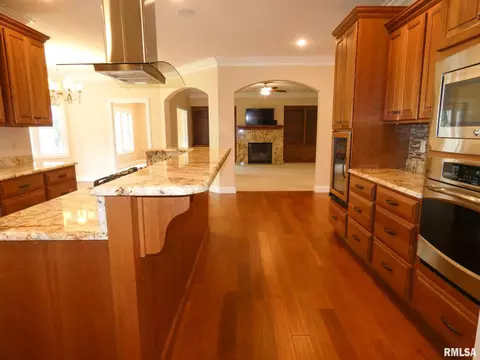 6421 W Stonebrook Dr, Edwards, IL 61528 photo 12