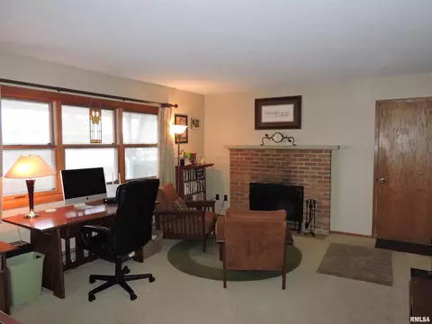 38 Richard St, Macomb, IL 61455 photo 17