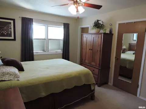 38 Richard St, Macomb, IL 61455 photo 26