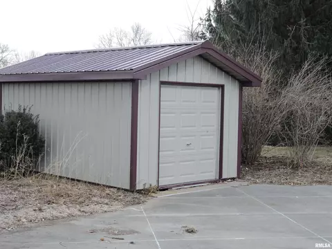 38 Richard St, Macomb, IL 61455 photo 30