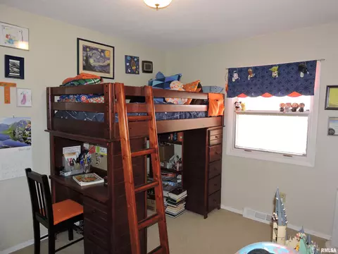 38 Richard St, Macomb, IL 61455 photo 24
