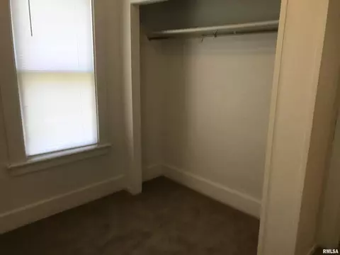 916 E Murray St, Macomb, IL 61455 photo 9