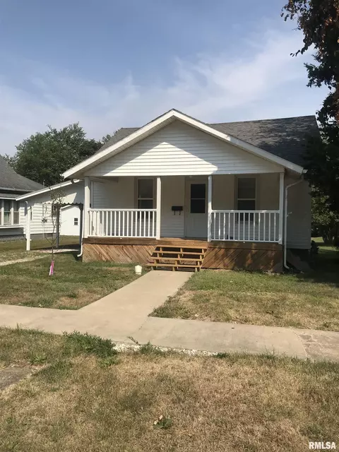 916 E Murray St, Macomb, IL 61455 photo 13