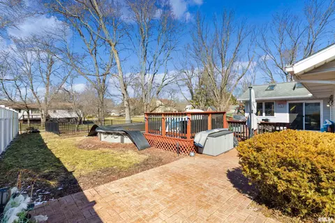 318 Pinecrest, Germantown Hills, IL 61548 photo 39