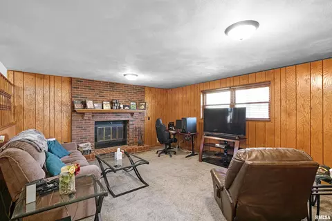 318 Pinecrest, Germantown Hills, IL 61548 photo 35