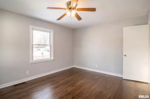 303 Timberlan Rd, Metamora, IL 61548 photo 18