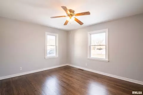 303 Timberlan Rd, Metamora, IL 61548 photo 21