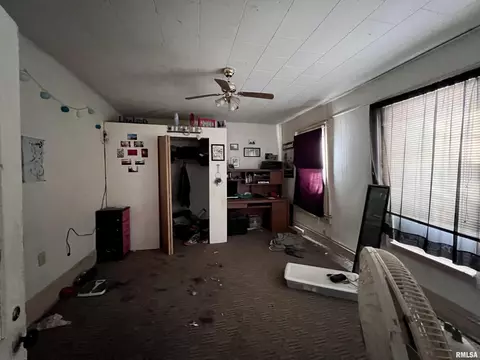 326 W Calhoun St, Macomb, IL 61455 photo 7