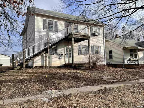 326 W Calhoun St, Macomb, IL 61455 photo 1