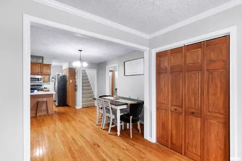 106 S Creamery St, Eureka, IL 61530 photo 9