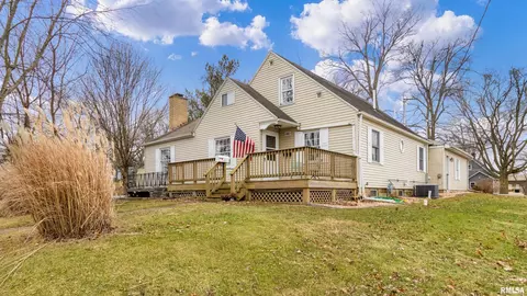 106 S Creamery St, Eureka, IL 61530 photo 1