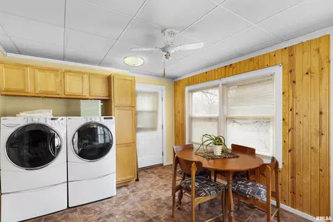 303 S Darst St, Eureka, IL 61530 photo 35