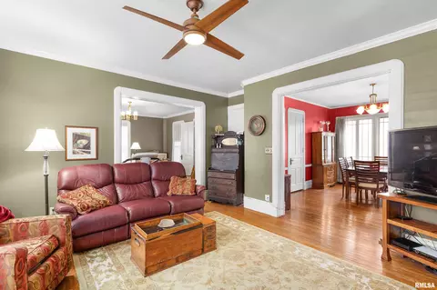 303 S Darst St, Eureka, IL 61530 photo 22