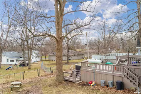303 S Darst St, Eureka, IL 61530 photo 48