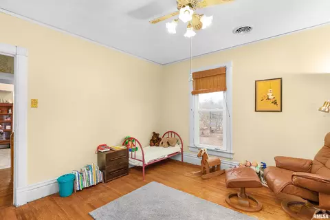 303 S Darst St, Eureka, IL 61530 photo 31