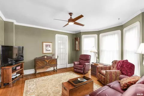 303 S Darst St, Eureka, IL 61530 photo 19