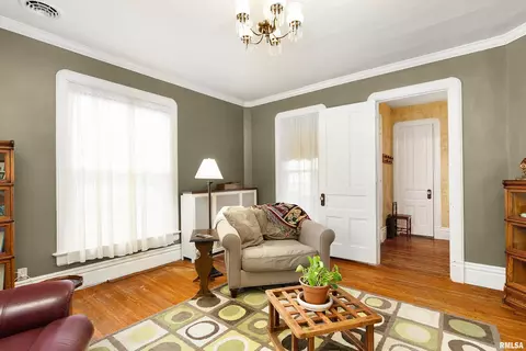 303 S Darst St, Eureka, IL 61530 photo 17