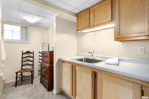 303 S Darst St, Eureka, IL 61530 photo 41