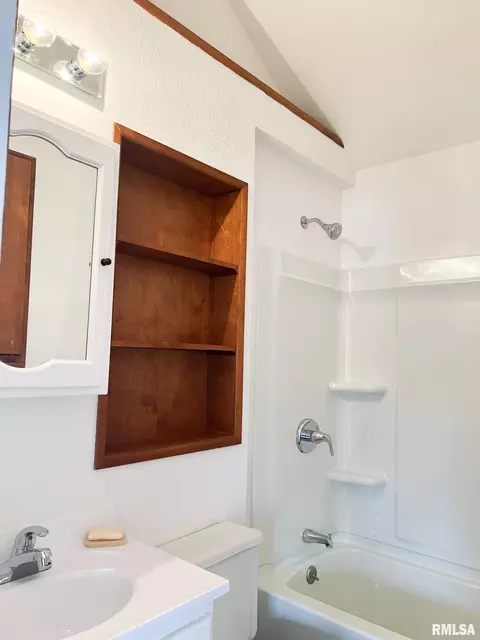 213 Shaft St, Eureka, IL 61530 photo 19
