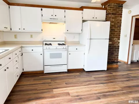 213 Shaft St, Eureka, IL 61530 photo 14