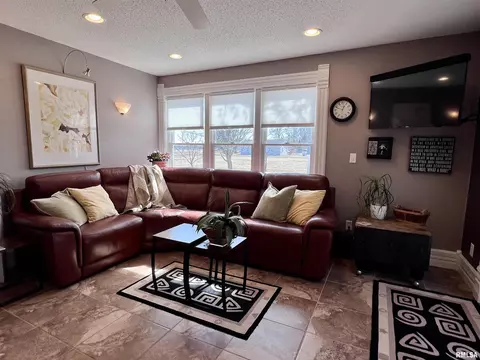11140 E 950th St, Macomb, IL 61455 photo 8