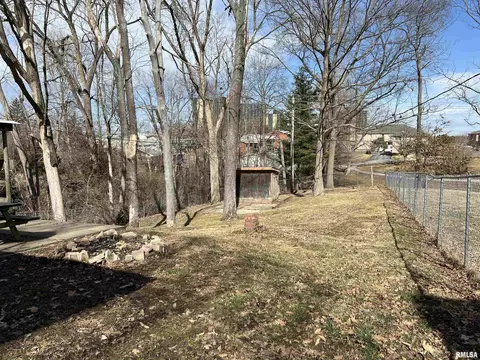 426 W Orchard St, Macomb, IL 61455 photo 32