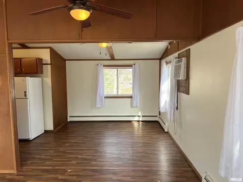 426 W Orchard St, Macomb, IL 61455 photo 5