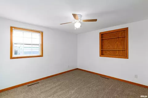 206 E 2nd St, Mackinaw, IL 61755 photo 12