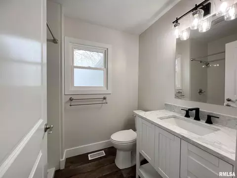 1020 E Madison St, Morton, IL 61550 photo 12