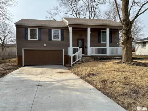1020 E Madison St, Morton, IL 61550 photo 1