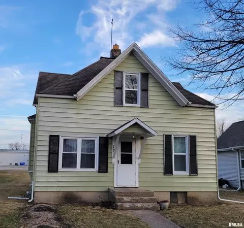 207 Pleasant St, Benson, IL 61516 photo 1