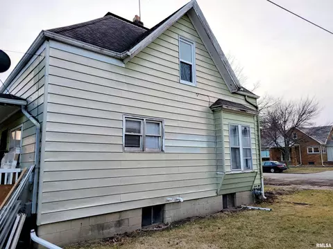 207 Pleasant St, Benson, IL 61516 photo 20
