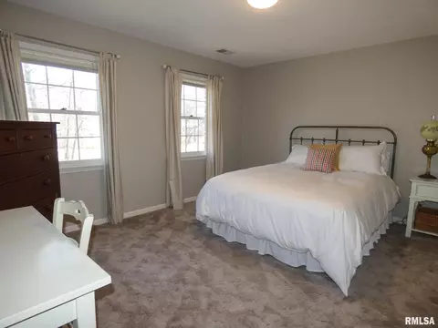 11709 N Strathmoore Ct, Dunlap, IL 61525 photo 31