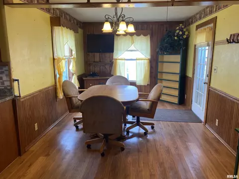 714 S 6th Ave, Canton, IL 61520 photo 8