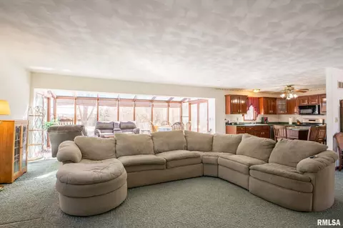 10304 W Lake Camelot Dr, Mapleton, IL 61547 photo 4
