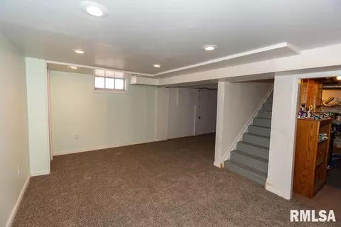 105 S Hamilton St, Eureka, IL 61530 photo 37