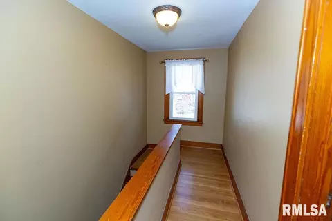 105 S Hamilton St, Eureka, IL 61530 photo 28