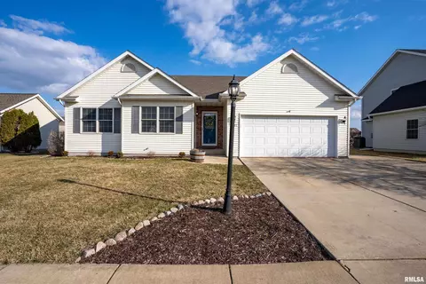 1507 Willow Dr, Washington, IL 61571 photo 1