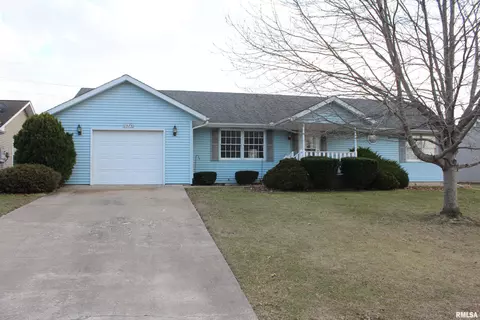 1575 E Sycamore St, Canton, IL 61520 photo 2