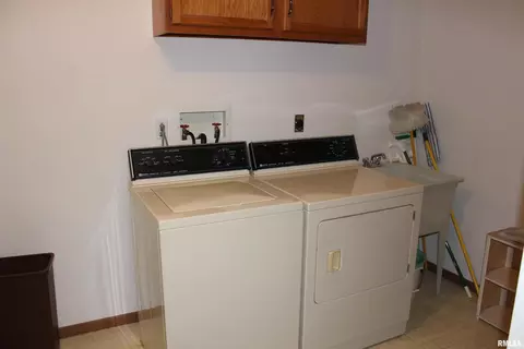 1575 E Sycamore St, Canton, IL 61520 photo 32