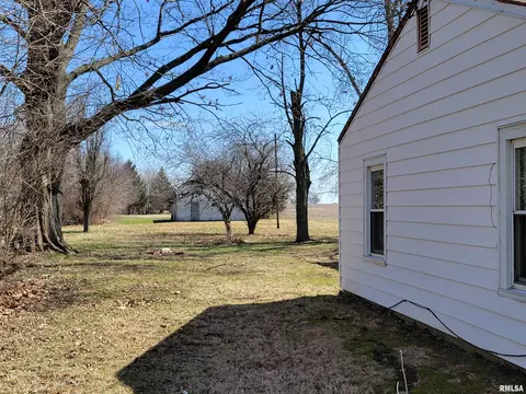 1225 Maple Ave, Macomb, IL 61455 photo 16