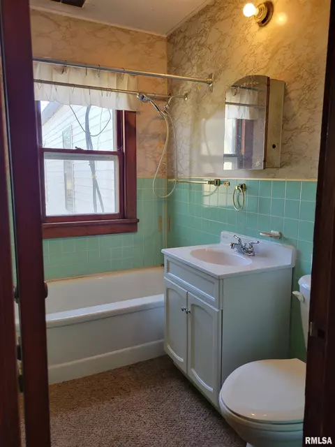 1225 Maple Ave, Macomb, IL 61455 photo 12