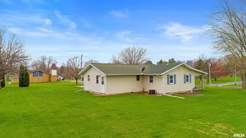 4042 Delavan Rd, Delavan, IL 61734 photo 27