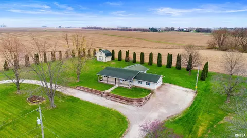 4042 Delavan Rd, Delavan, IL 61734 photo 1